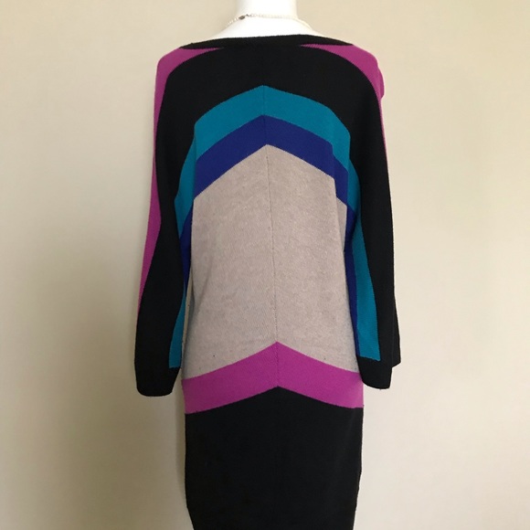BCBG MAXAZRIA ‘Faiza’ Color-Blocked Sweater Dress - Picture 5 of 7